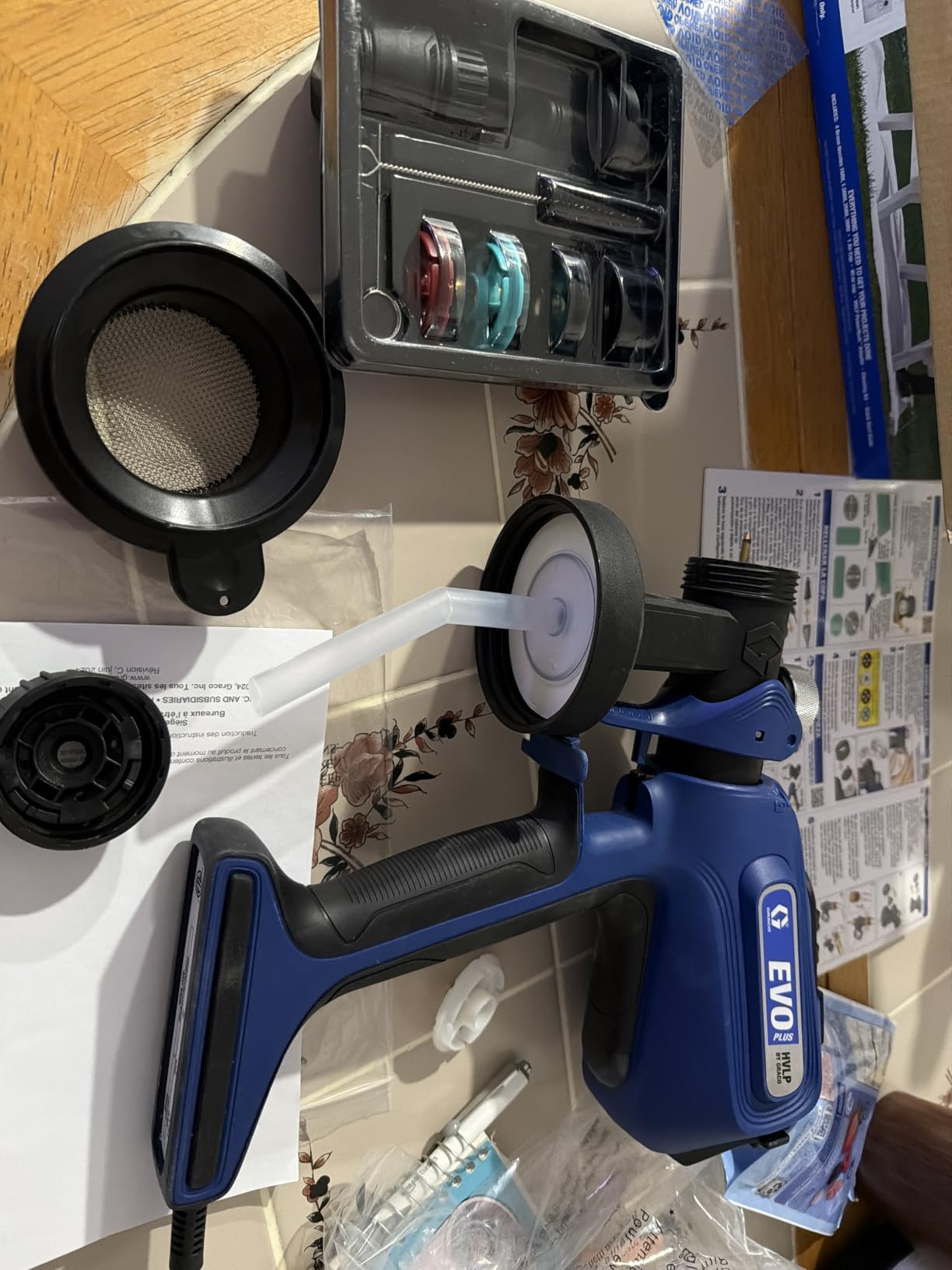 Graco EVO Plus HVLP Paint & Stain Sprayer, Electric Brass Nozzles, 40oz cup customer photo 1