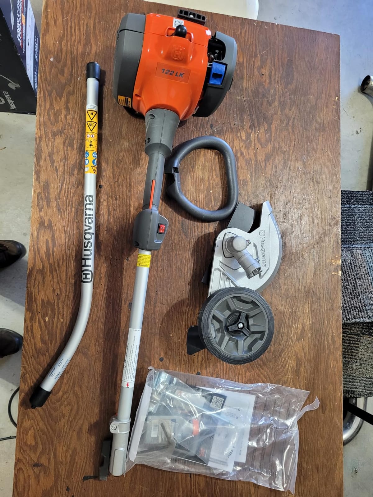 Husqvarna 122LKE Gas Edger, Multi-Purpose Lawn Edger Tool, Summer Lawn Care customer photo 1