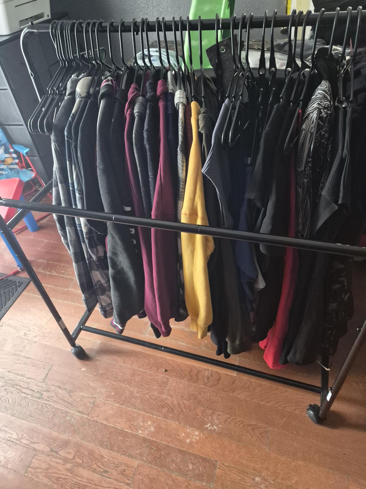 Simple Trending Clothing Clothes Rack, Double Rod Garment Rack, Black customer photo 1