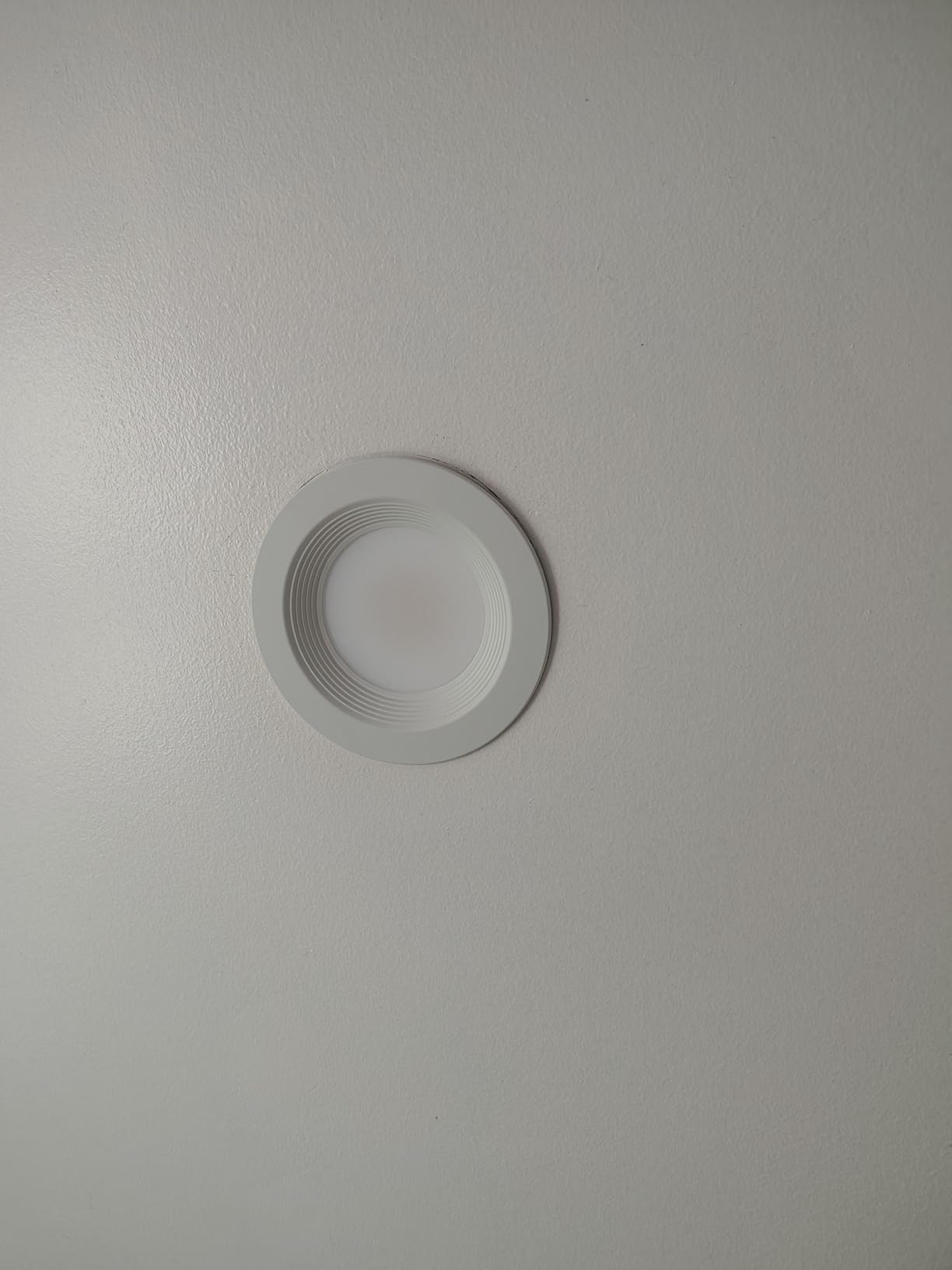 Amico 4 Pack 5/6 inch 5CCT LED Recessed Lighting, Retrofit Can Light, White | Dimmable, 12.5W=100W, 950LM, 2700K/3000K/4000K/5000K/6000K Selectable, Baffle Trim, Easy Install, IC & Damp Rated, ETL & FCC customer photo 1