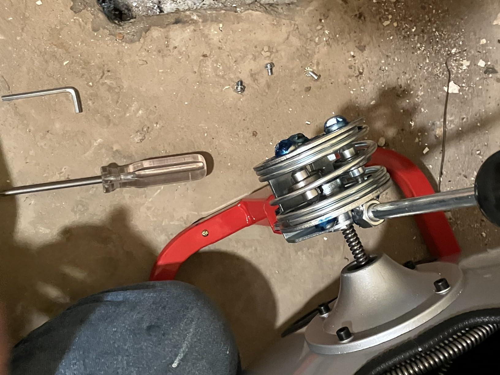 Albott 100 FT x 1/2 Inch Electric Drain Cleaner Machine | Auto-Feed Sewer Snake Auger for 1-4 Inch Pipes, with 10 Cutters, Wheels and Foot Switch, Gray/Red customer photo 1