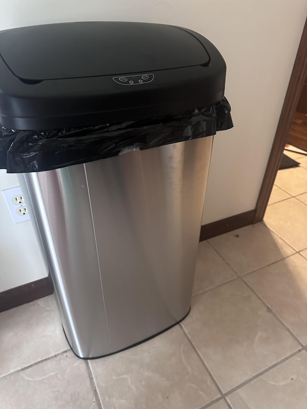 BestOffice 22 Gallon Stainless Steel Trash Can with Lid | Steel | Automatic Touchless Garbage Can with Motion Sensor | Waterproof & Easy to Clean | For Kitchen, Bathroom, Home or Office customer photo 1