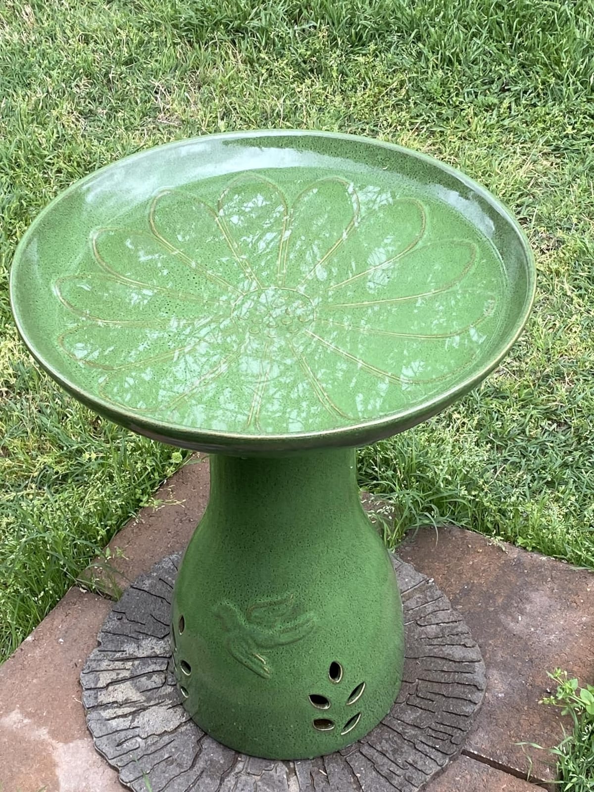 21.5in Ceramic Bird Bath for Outdoor Garden Heavy Duty, Blue | Lotus Pattern Basin With Bird Relief Base | Attracts Birds For Drinking And Bathing | Weather Resistant Finish | Blue customer photo 2
