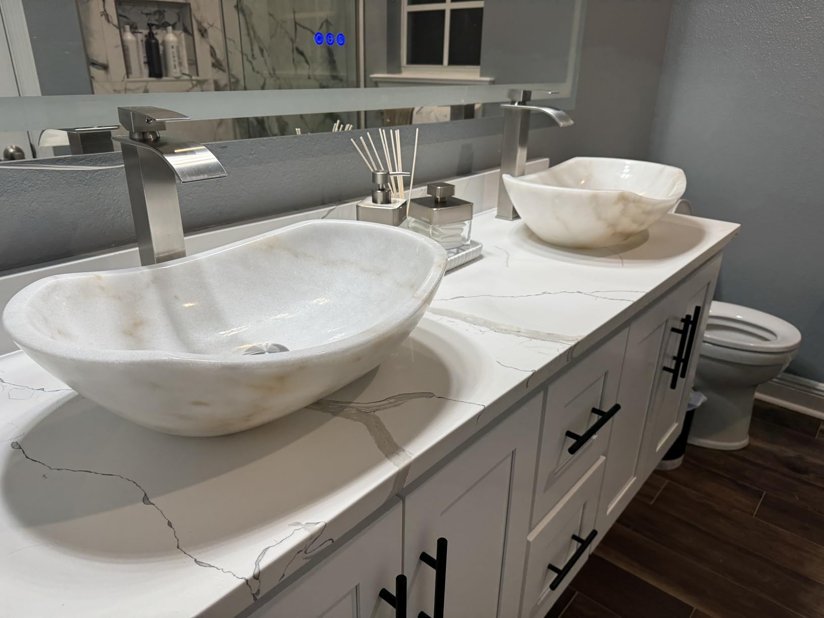 Natural white marble boat-shaped sink with irregular natural brown/black veining, 100% handcrafted. Bathroom vanity sink-elegant and refined, suitable for bathroom vanities or countertops. customer photo 1