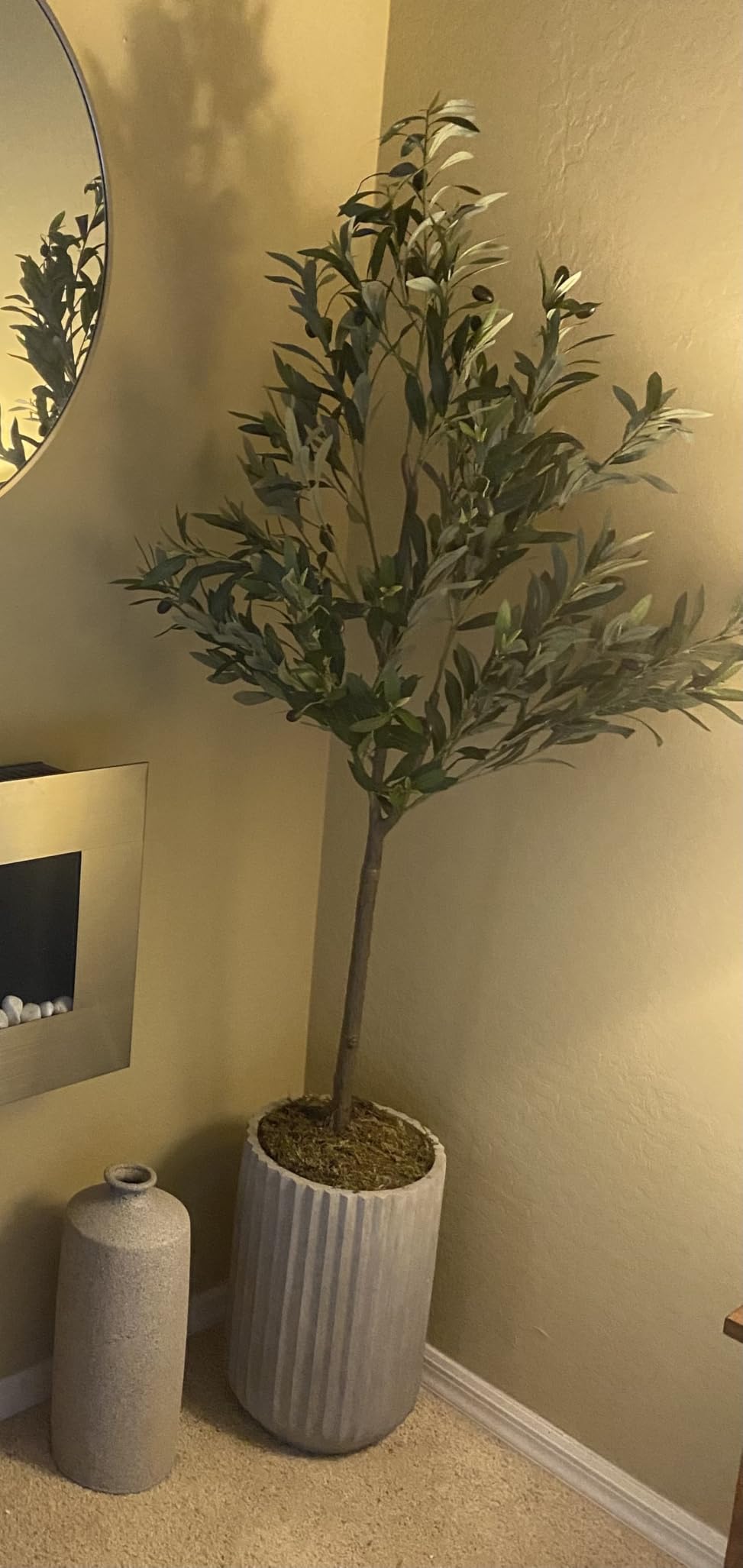 Kante Large Round Column Weathered Concrete Planter 21.7