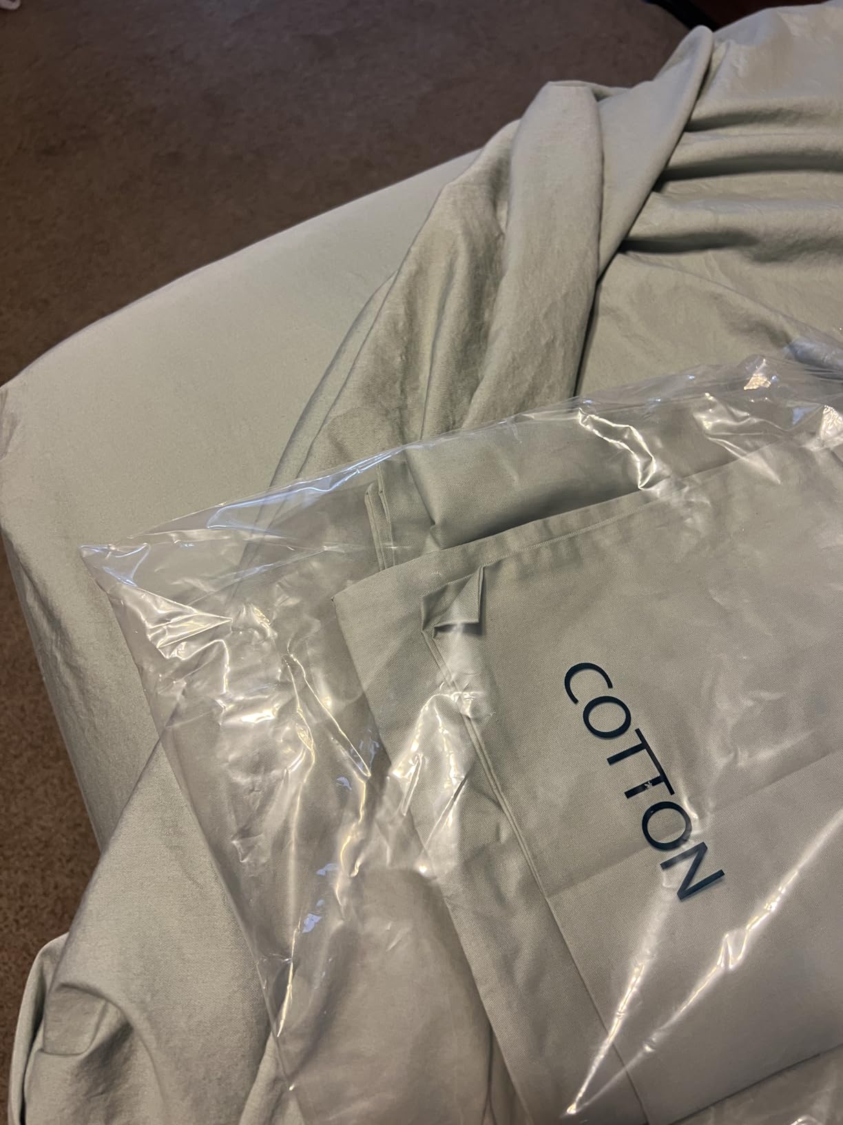 Shilucheng 100% Egyptian Cotton Queen Size Sheets Set (White, Queen) customer photo 2