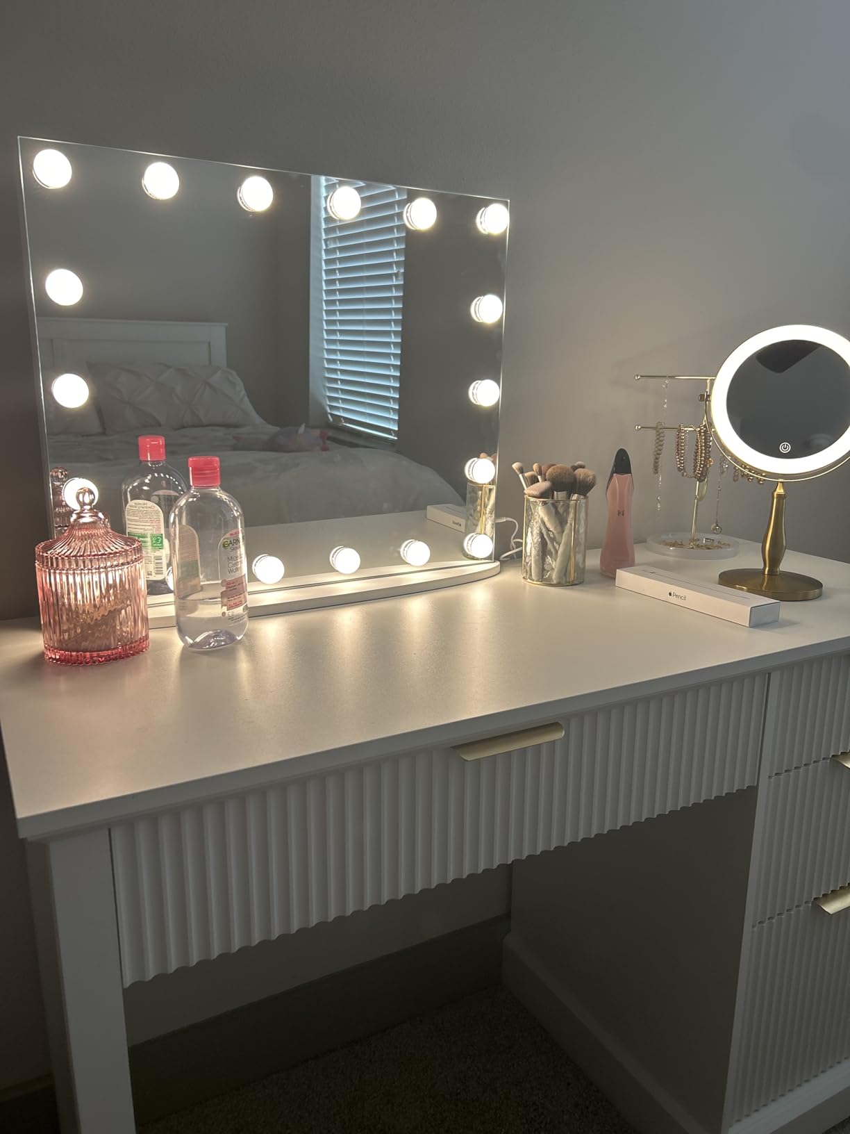 LUXFURNI Vanity Mirror with Lights, 23.6
