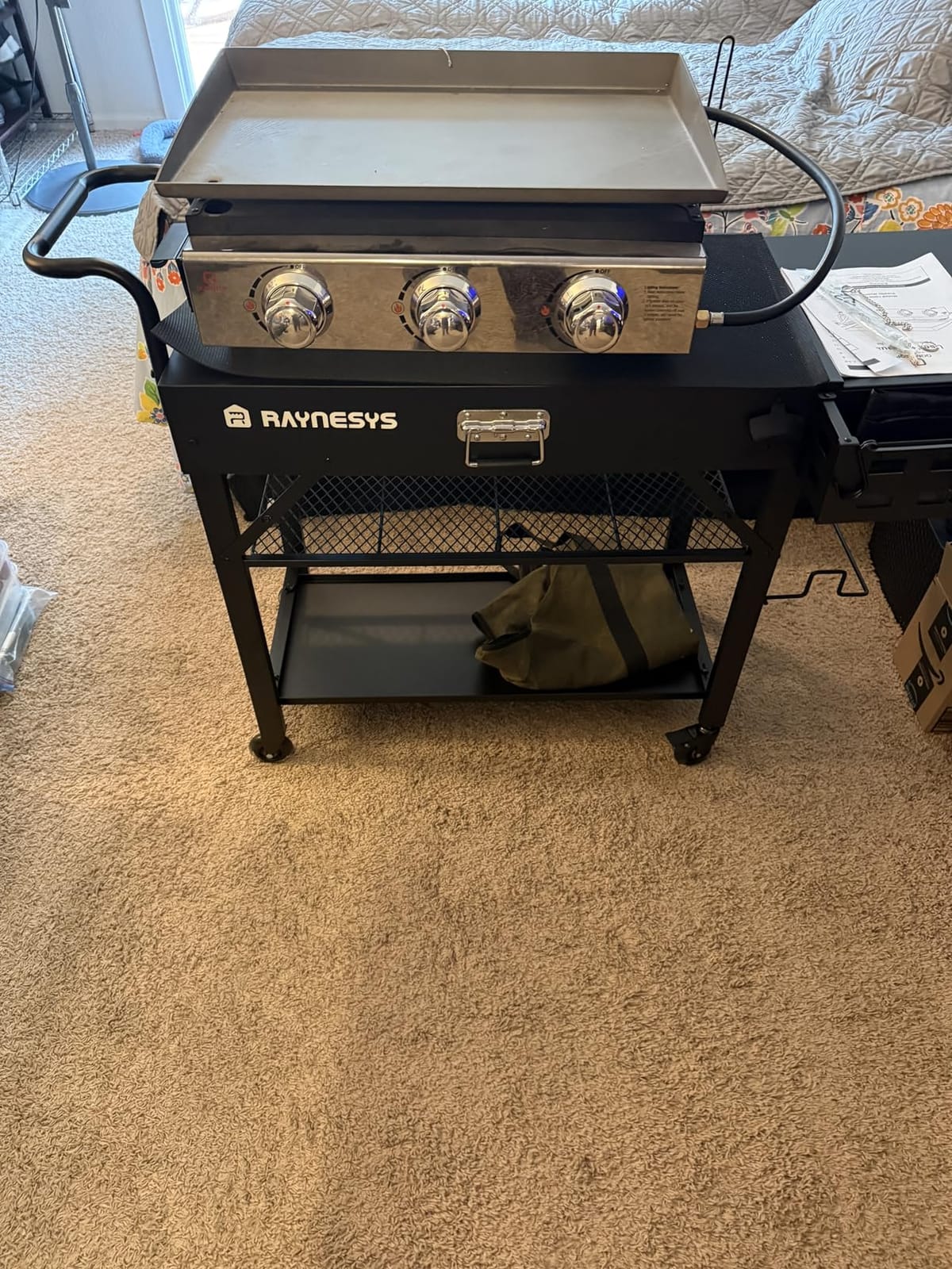 Raynesys 440lbs Outdoor Folding Grill Cart, Blackstone Griddle Stand customer photo 1