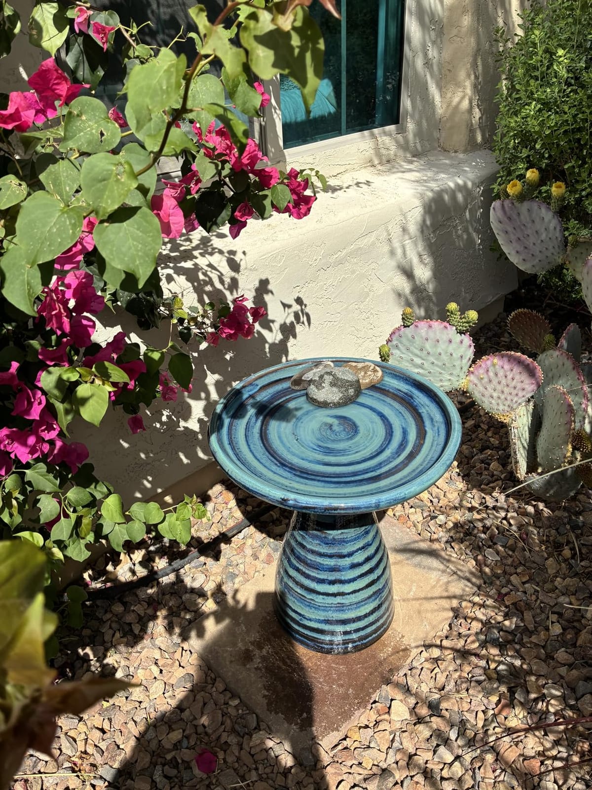 Sunnydaze Ceramic Bird Bath, Weather-Resistant Finish, 21