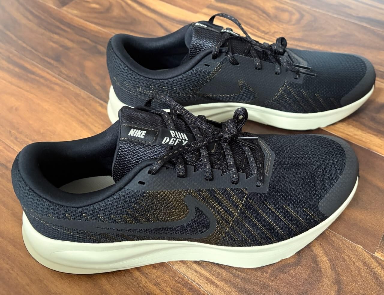 Nike Men's Run Defy Road Running Shoes customer photo 2