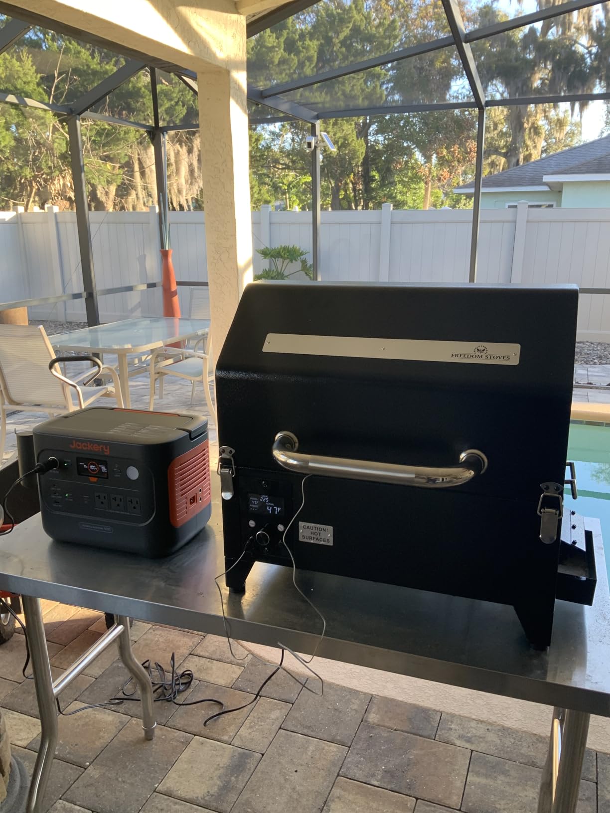 Freedom Portable Pellet Grill & Smoker, 242 Sq In, Dual Probes customer photo 2