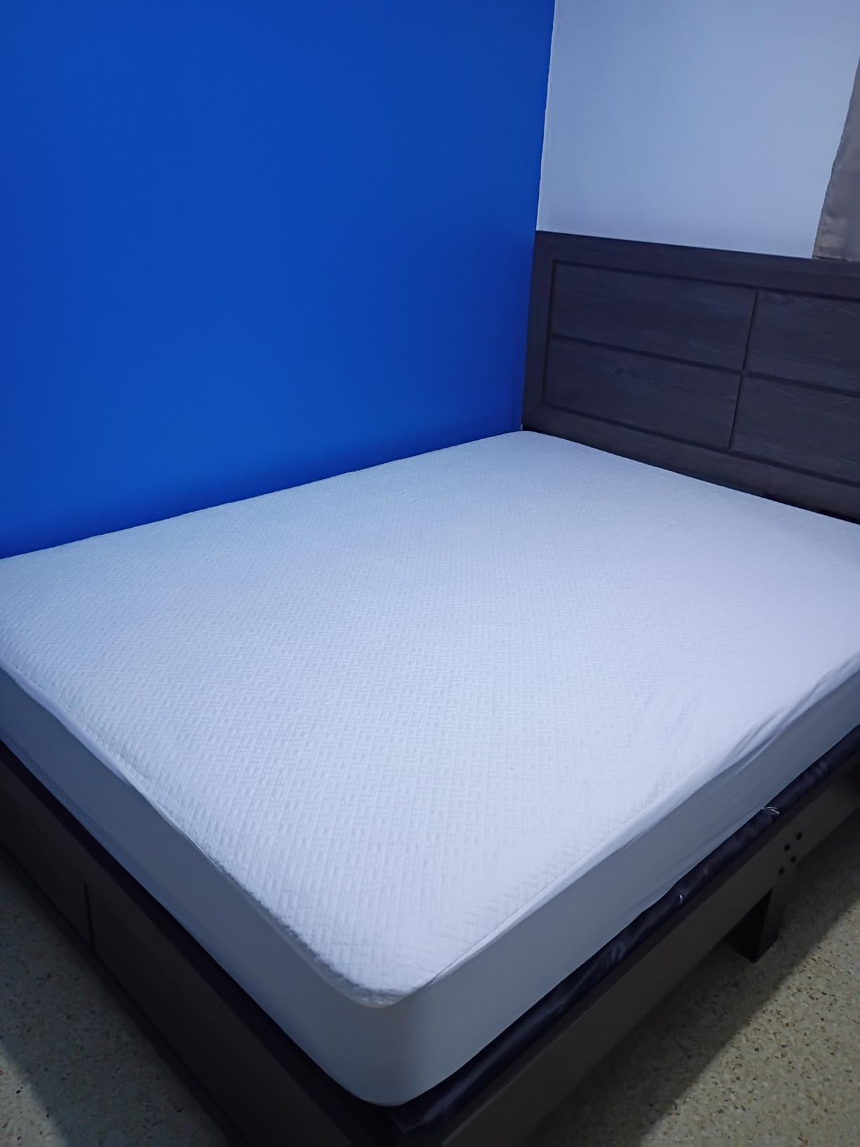 Cooling Waterproof Mattress Protector Queen Size, Mattress Cover 3D Air Fabric Mattress Pad Cover Smooth Soft Breathable Noiseless, 8''-21'' Deep Pocket customer photo 2