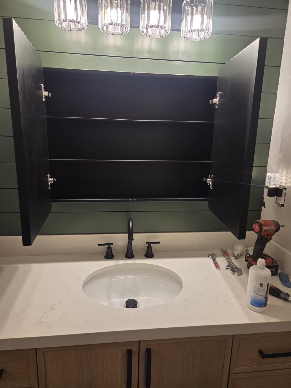 Bathroom Medicine Cabinet with Mirror 24 x 30 Inch, Black Medicine Cabinet Recessed or Surface Wall-Mounted, Mirrored Cabinets with Sturdy Metal Adjustable Shelves for Bathroom Vanity customer photo 1