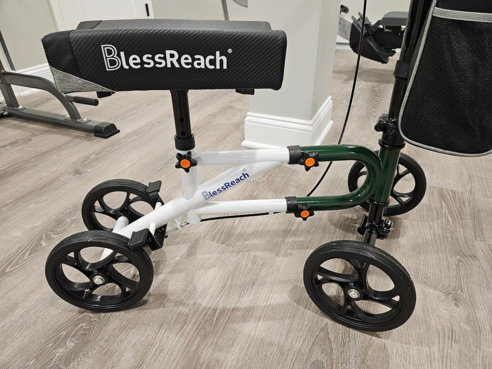 BlessReach Lightweight Knee Scooter for Adults for Foot Injuries,Knee Pad customer photo 1