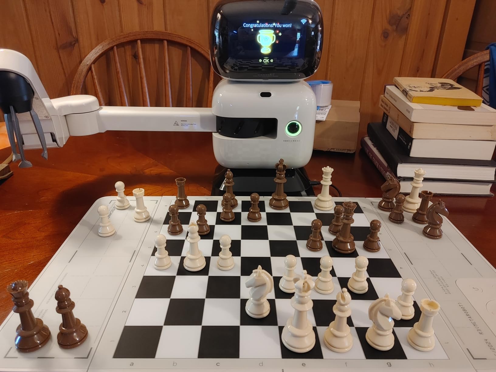 SenseRobot AI Chess Robot with Robotic Arm, Electronic Chess Board for Kids & Adults, 25 AI Levels, 1200+ Exercises, Voice Coaching, Lichess Integration, Wi-Fi OTA Updates customer photo 1