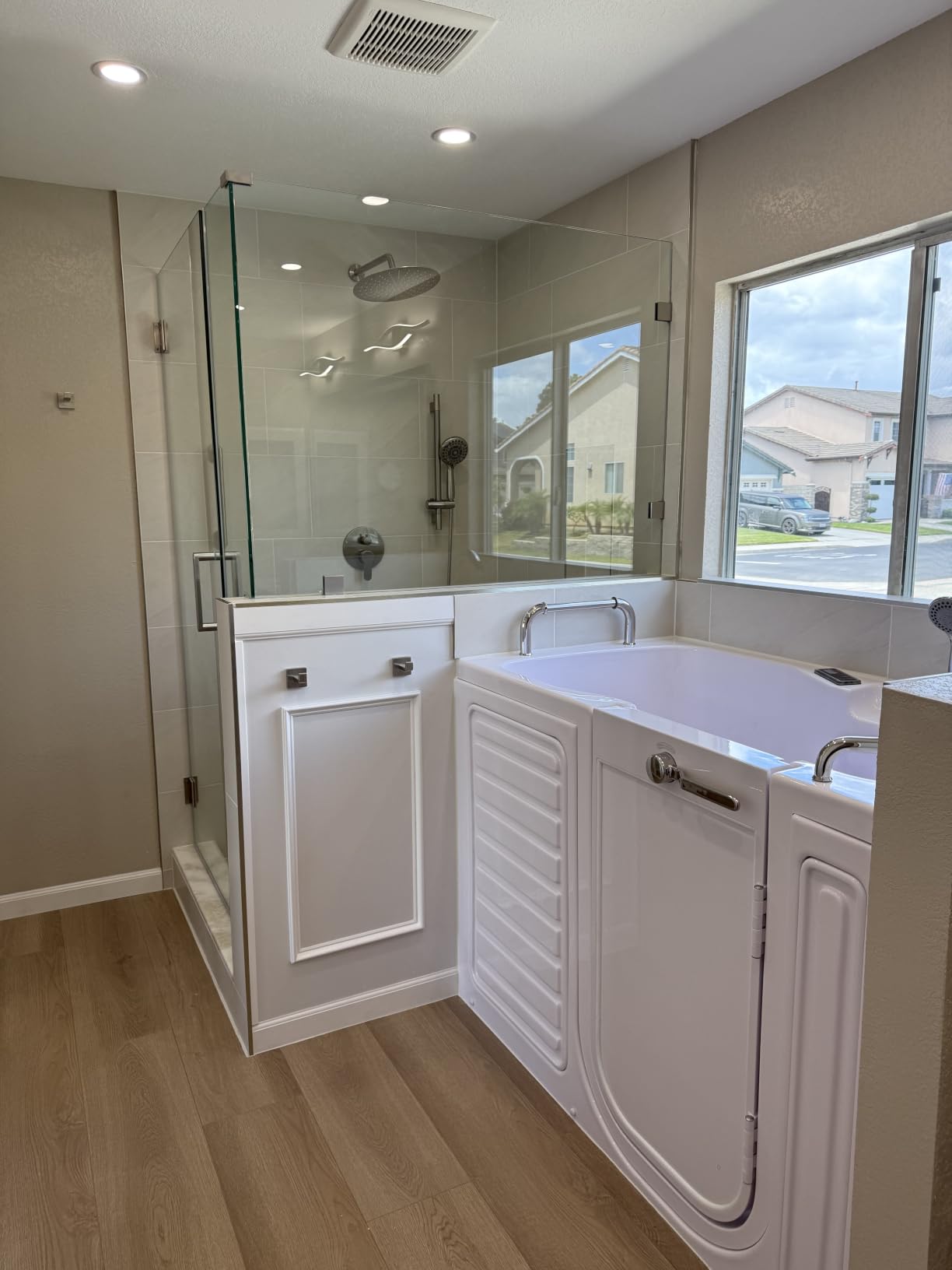 Empava Walk in Tub, 54