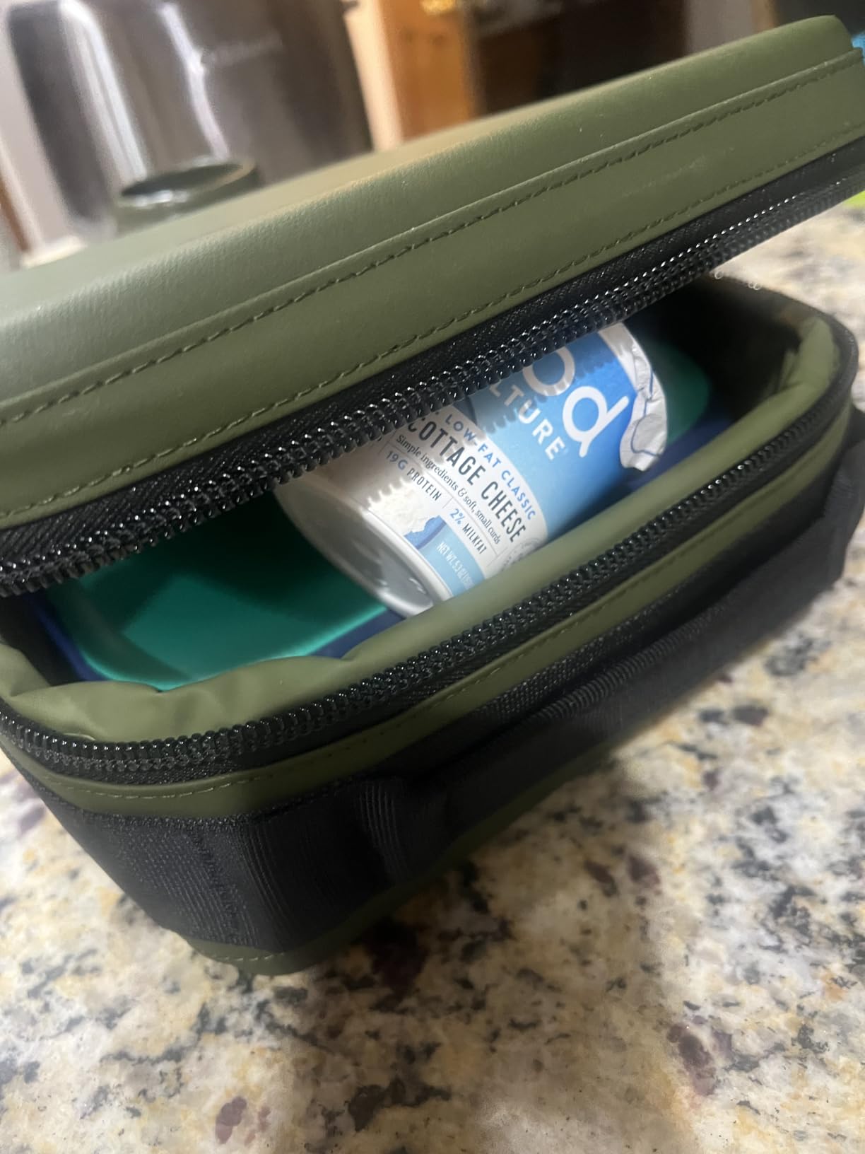 YETI Daytrip 3L Insulated Soft Cooler Lunch Box, Olive customer photo 1