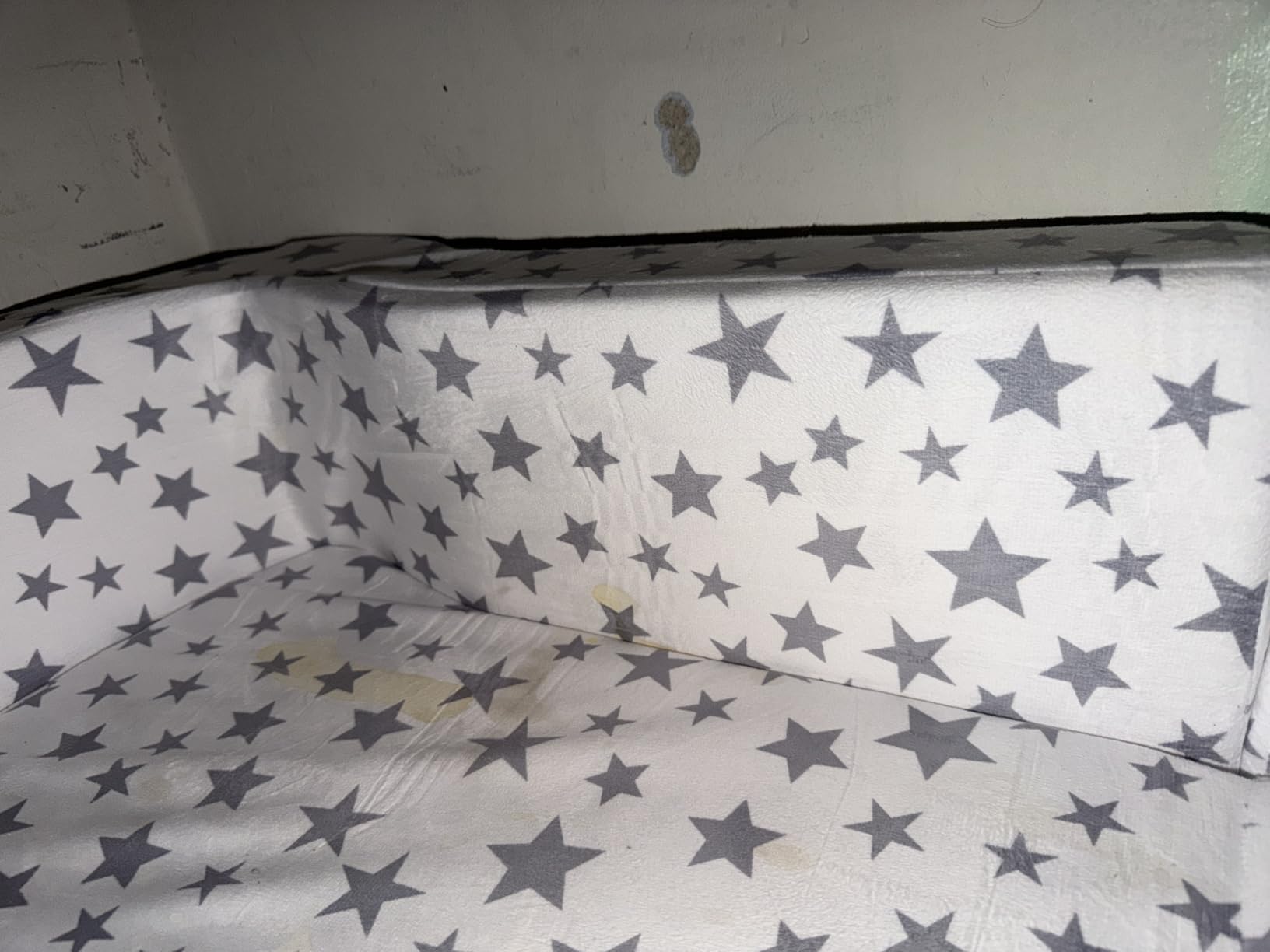 Toddler Travel Bed, Portable Toddler Bed & Chair 2-in-1 – Convertible Travel Crib with Storage Pockets, Built-waterproof Oxford Cloth, Easy,Washable Covers,Soft Dutch Velvet (Stars Pattern) customer photo 1