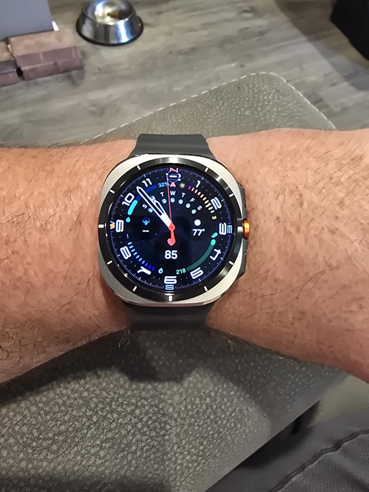 Samsung Galaxy Watch Ultra (2025), Titanium White, 47mm, LTE Smartwatch | Titanium Casing, Advanced Sleep Coaching, Running Coach customer photo 1