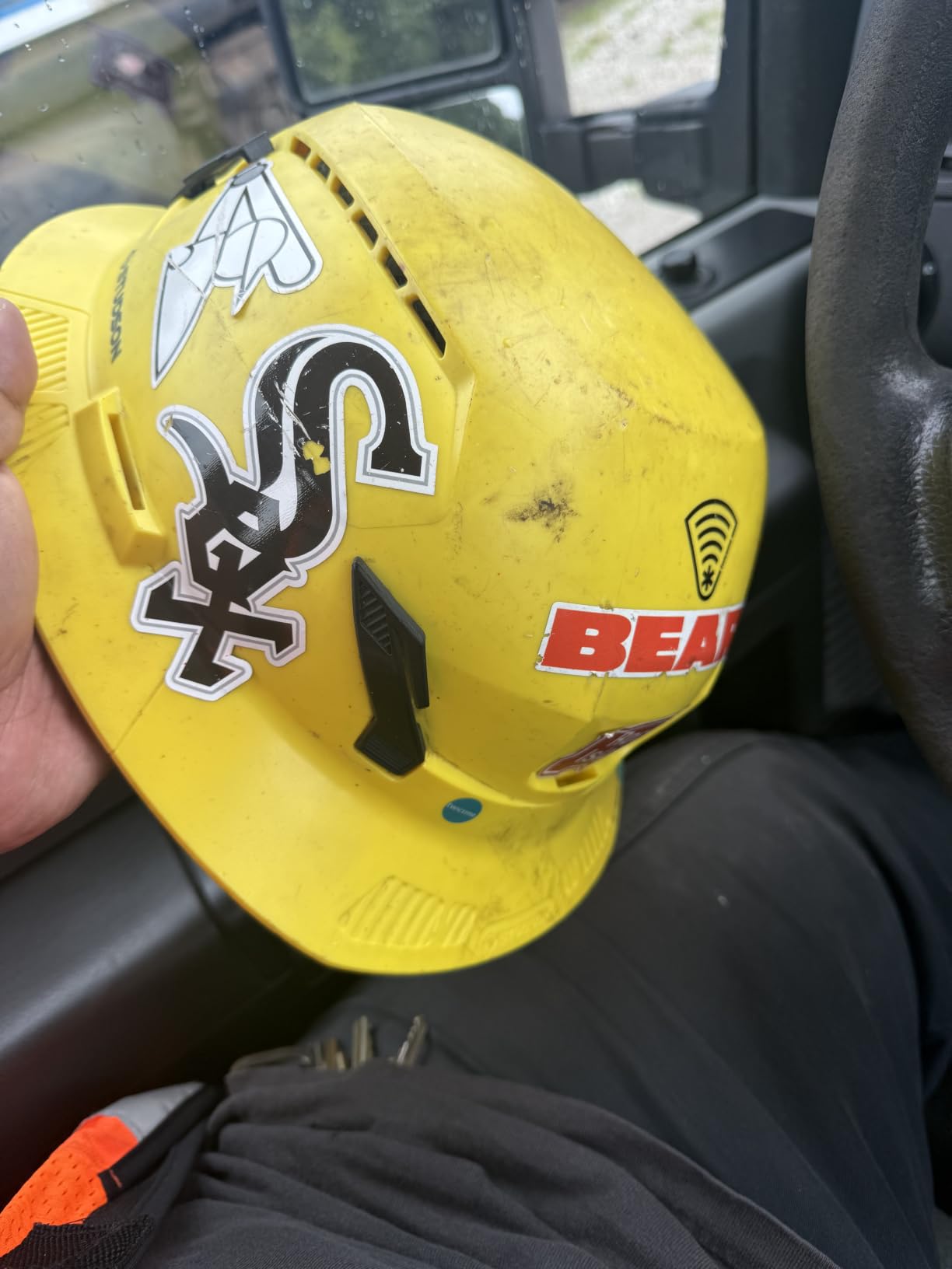 STUDSON SHK-1 Full Brim Safety Helmet Non-Vented: ANSI/ISEA Z89.1 Type II Compliant (R 2019), Lightweight & Breathable, NFC Emergency Contact Chip, One Size, Class E Protection customer photo 2
