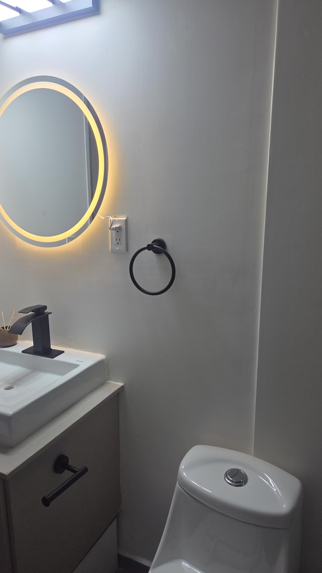Modern LED Stainless Steel Chrome Acrylic Bathroom Lights Fixtures 3-Light | Wall Lighting, Vanity Lights for Bathroom Over Mirror 6000K 350°Rotate (No Assembly Required) customer photo 2