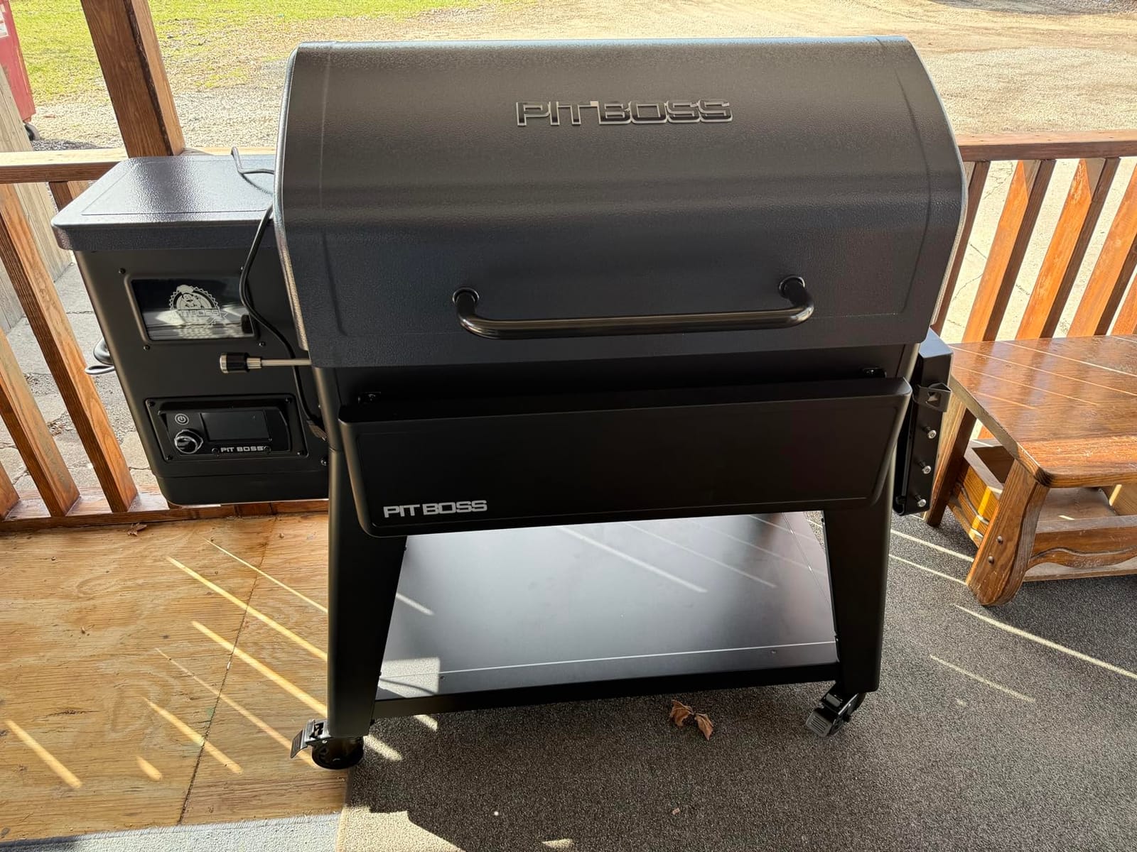 Pit Boss 1300 Navigator Series WiFi & Bluetooth Wood Pellet Grill & Smoker, Flame Broiler and Touchscreen Controller, 1,329-Sq. In. Cook Space, 180°F to 500°F Temp Range, Meat Probe, 30 lb. Hopper customer photo 1