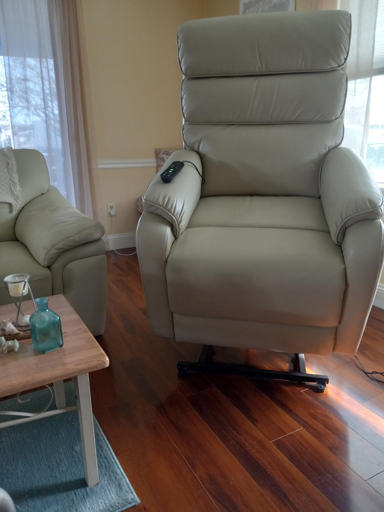 EONIX Dual Motor Power Lift Recliner Chair for Elderly with Heat & Massage customer photo 1