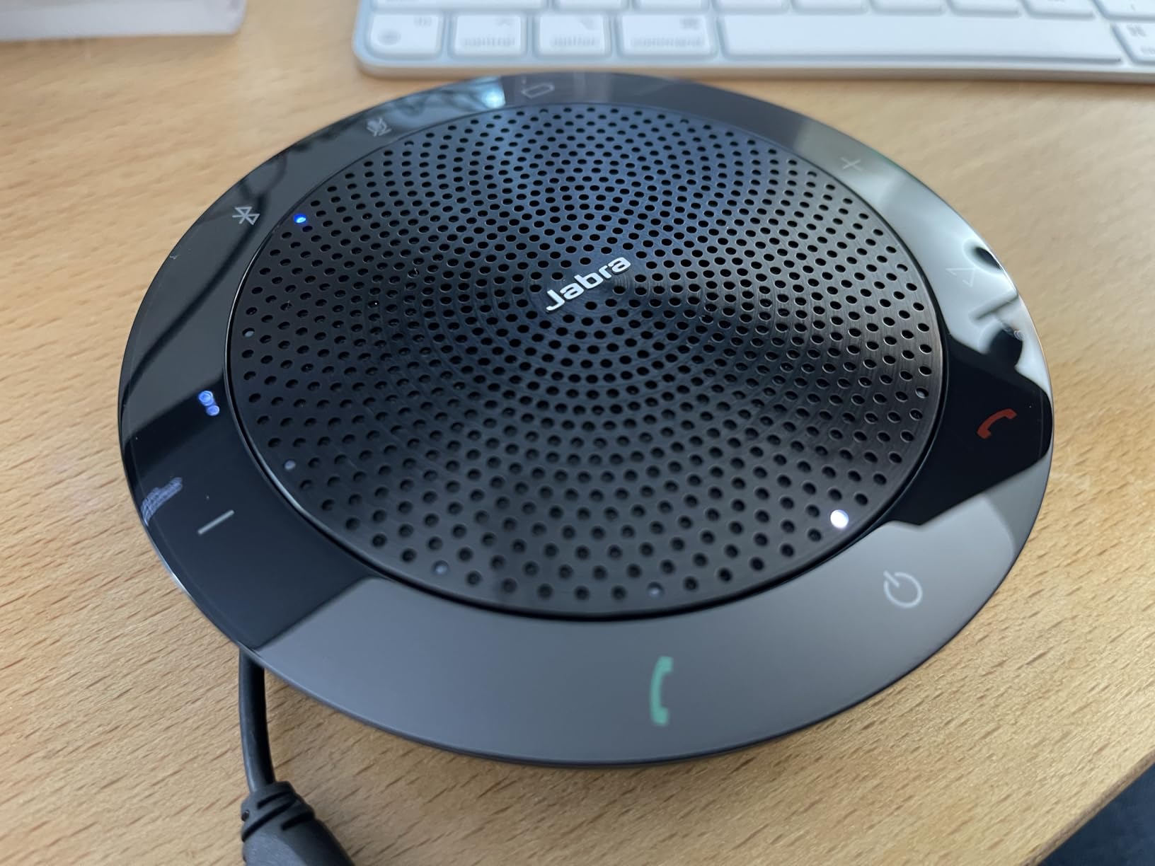 Jabra Speak 510 (2025 Edition) Portable USB Bluetooth Speaker, Black | Portable Speakerphone, USB or Bluetooth, Crystal-Clear Sound, Works with Microsoft Teams, Google Meet, Zoom customer photo 1