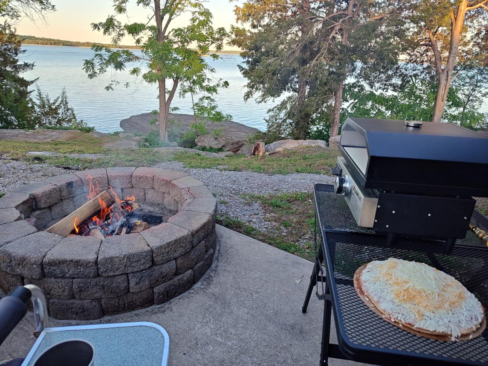 CAMPLUX Propane Tabletop Grill Griddle 2-in-1, Non-Stick Flat Top Griddle with Ceramic Coated 19,000 BTU, 23-Inch Gas Grill for RV, Camping, Tailgating, and Outdoor GG302S customer photo 1