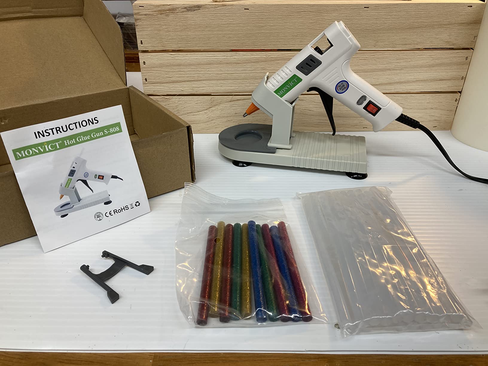 MONVICT Smart Power-Off Cordless Hot Glue Gun, Mini Glue Gun Kit | 2.2A Battery, Storage Bag, 40 Pcs Glue Sticks, 10 Pcs Craft Stick, USB-C Rechargeable Hot Melt Glue Gun for DIY Craft Gift customer photo 1