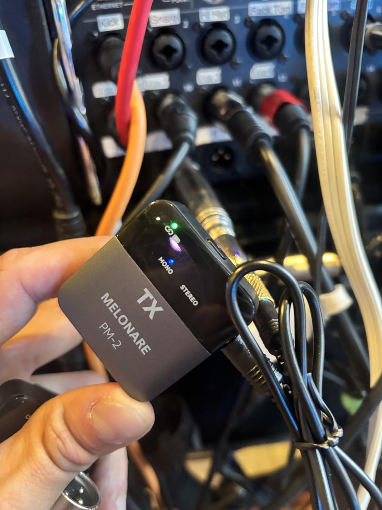 MELONARE Portable Wireless in Ear Monitor System with Charging Case PM-2 customer photo 2