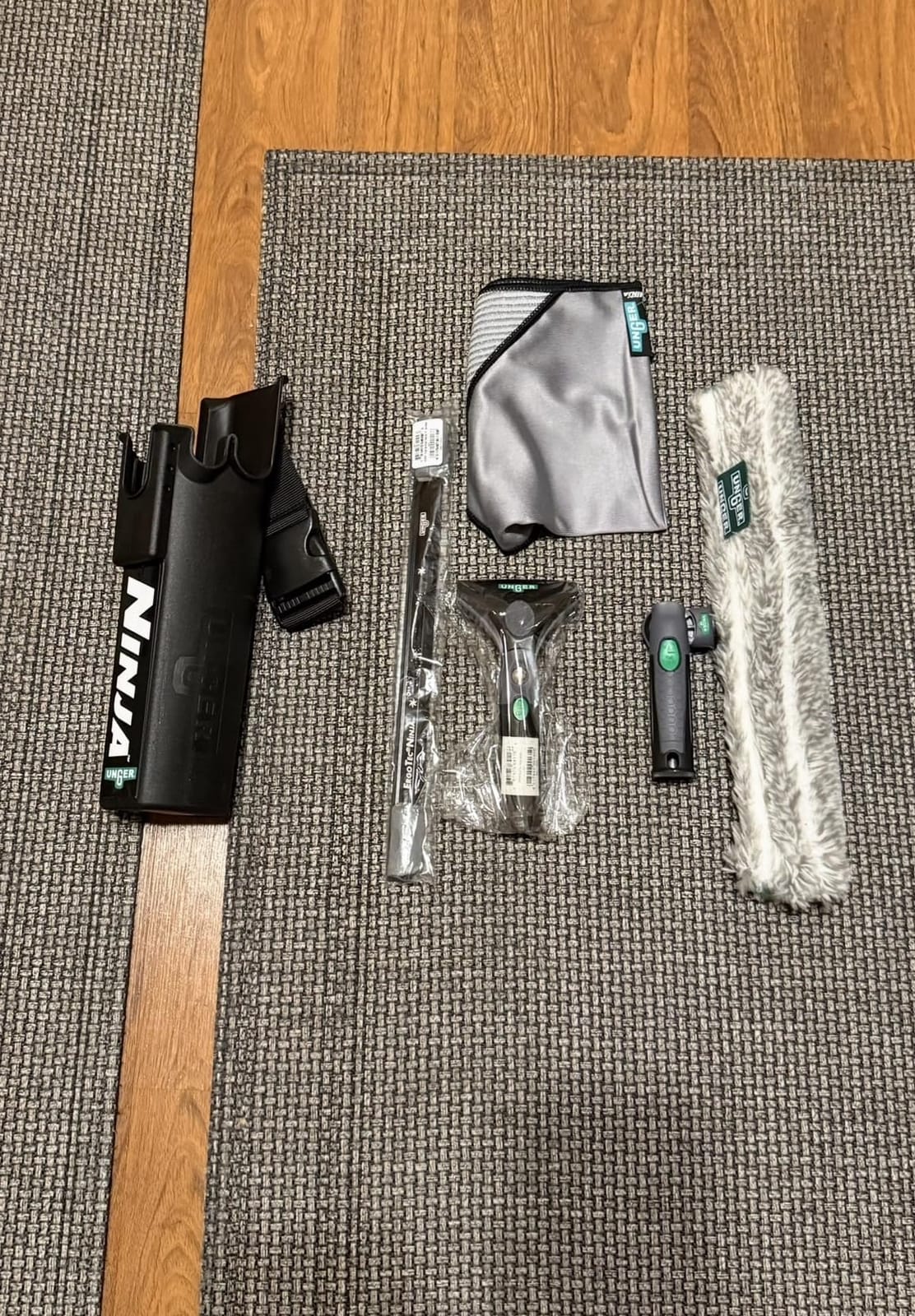 UNGER Commercial ErgoTec Advanced Window Cleaning Ninja 4-in-1 Kit WNK12 customer photo 2