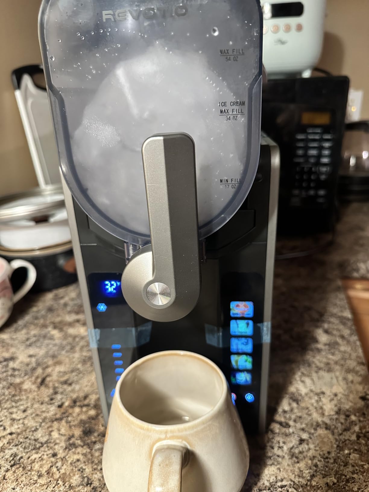 Slushie Machine for Home, 88 oz Tank, No Ice Needed, 6 Presets customer photo 2
