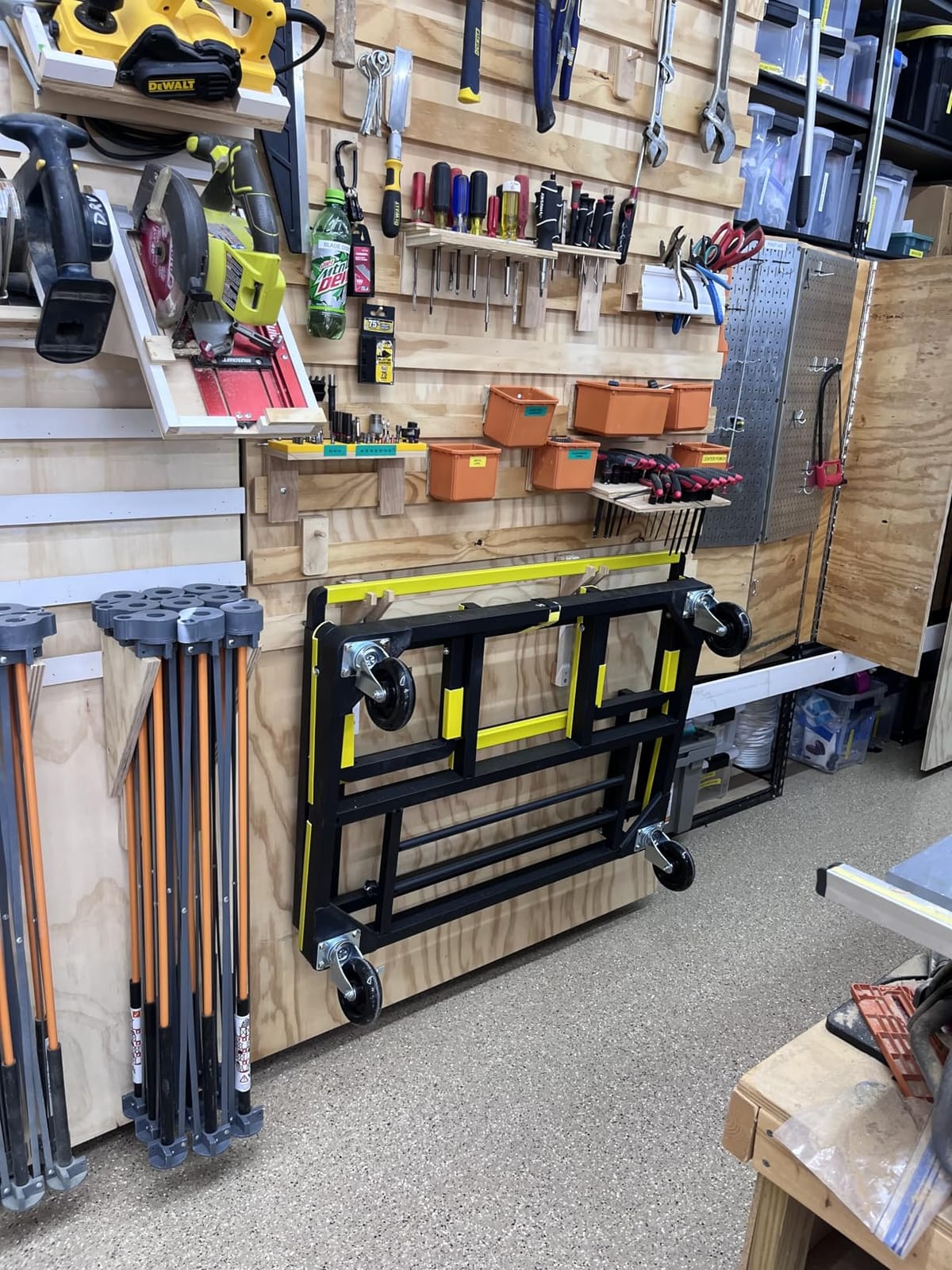 VEVOR Drywall Cart Dolly, 1800 lbs Load Capacity, Steel Panel Dolly with 4 Swivel Casters & Expandable Deck, Foldable Panel Truck Cart with Tie-Down Strap for Handling Plywood, Plasterboard, Glass customer photo 1