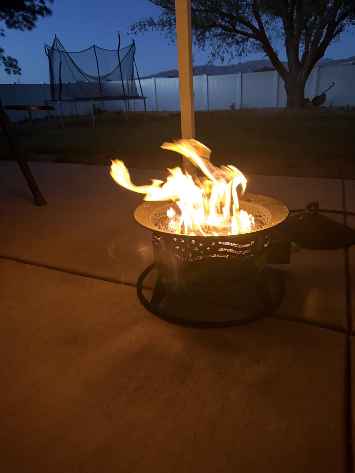 Florise Portable Propane Fire Pit, 20 Inch Smokeless Gas Firepit with Grill | 60000 BTU, With Grill Grate & Lid, Portable Propane Fire Pit, Outside Use,Smokeless Bonfire, for Camping, Patio, Yard, Garden customer photo 2