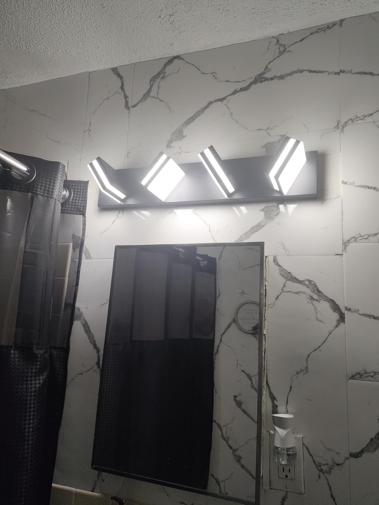 IZORRO LED Modern Bathroom Lights Fixtures(3-Light, Dimmable, 360°Rotate), Matte Black Acrylic Wall Lighting, Vanity Lights for Bathroom Over Mirror - 6000k 16In (No Assembly Required) customer photo 2