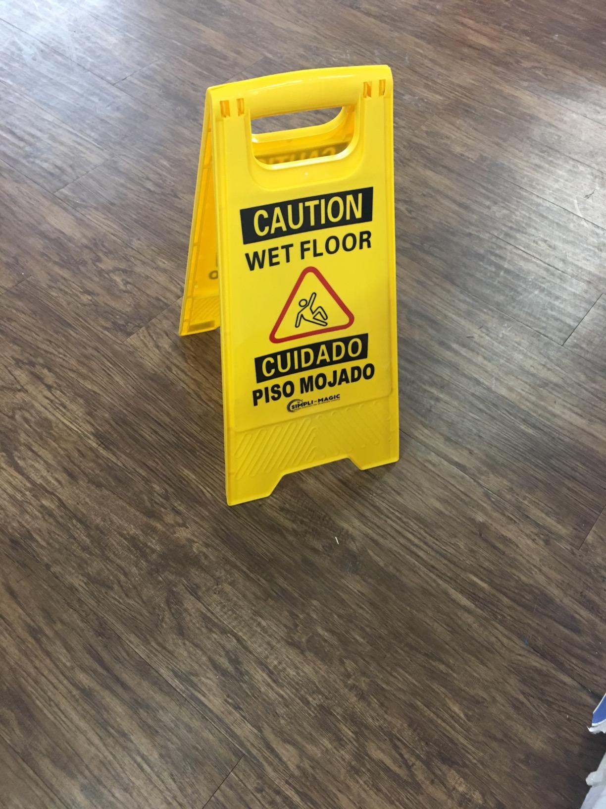 Simpli-Magic Side Press Wringer Combo Commercial Mop Bucket on Wheels, 35 Quart,Yellow, Including Wet Floor Caution Sign and Set, Polyethylene customer photo 1
