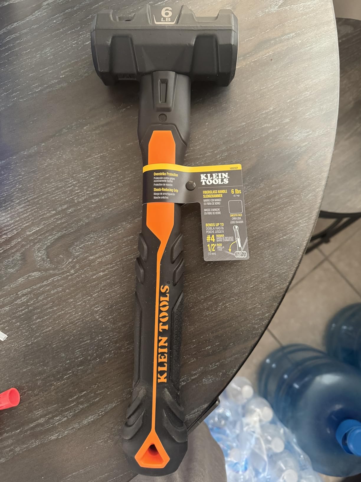 Klein Tools H80626 6-Pound Sledge Hammer with Fiberglass Handle customer photo 2