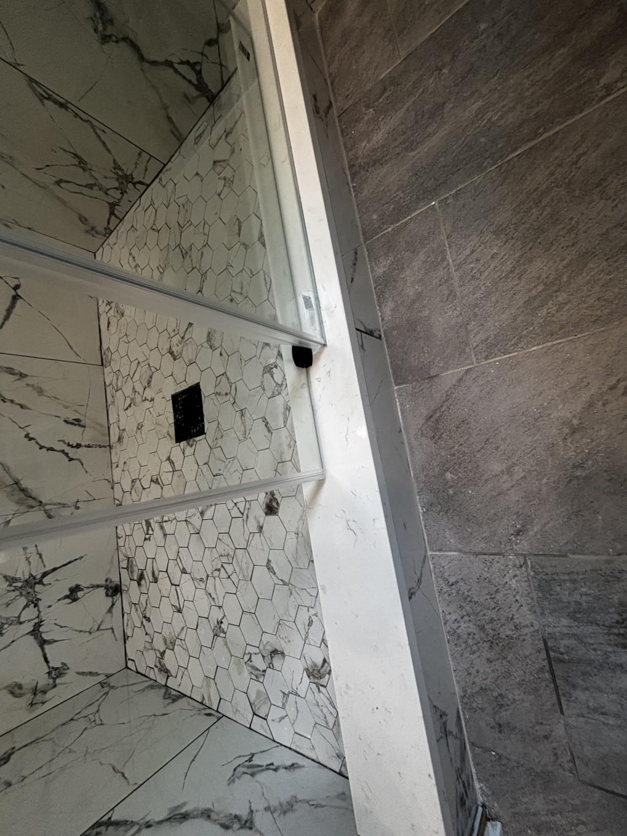 KPUY Frameless Sliding Tub Shower Door 55-60