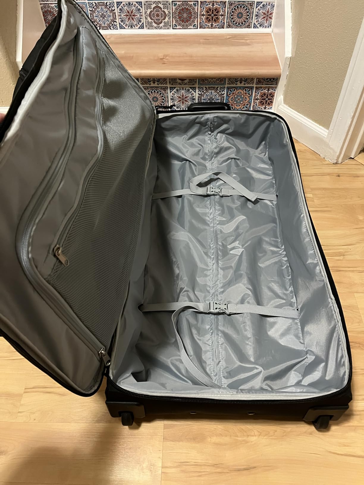 High Sierra Pathsetter Large Wheeled Rolling Duffle customer photo 1
