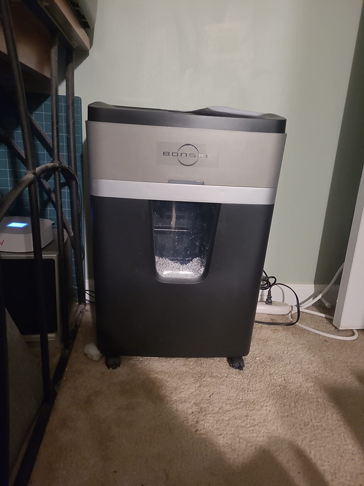 BONSEN 150-Sheet Autofeed Micro-Cut Heavy Duty Paper Shredder for Office | 60 Mins Non-Stop, P-4 High Security, Dual Auto & Manual Mode with Anti-Jam System, 6 Gal Large Bin with Casters S3114 customer photo 2