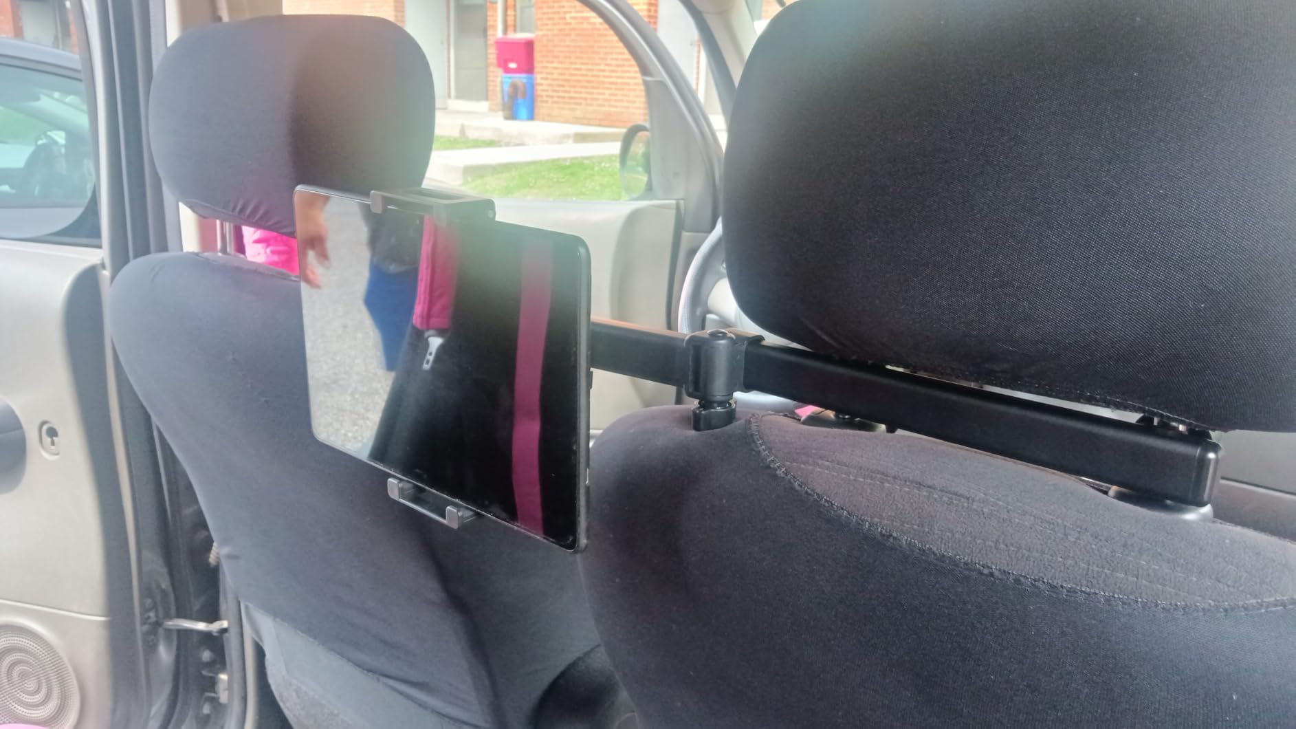 2-Pack Tablet Holder for Car Headrest, Lockable 3-in-1 Arms customer photo 1