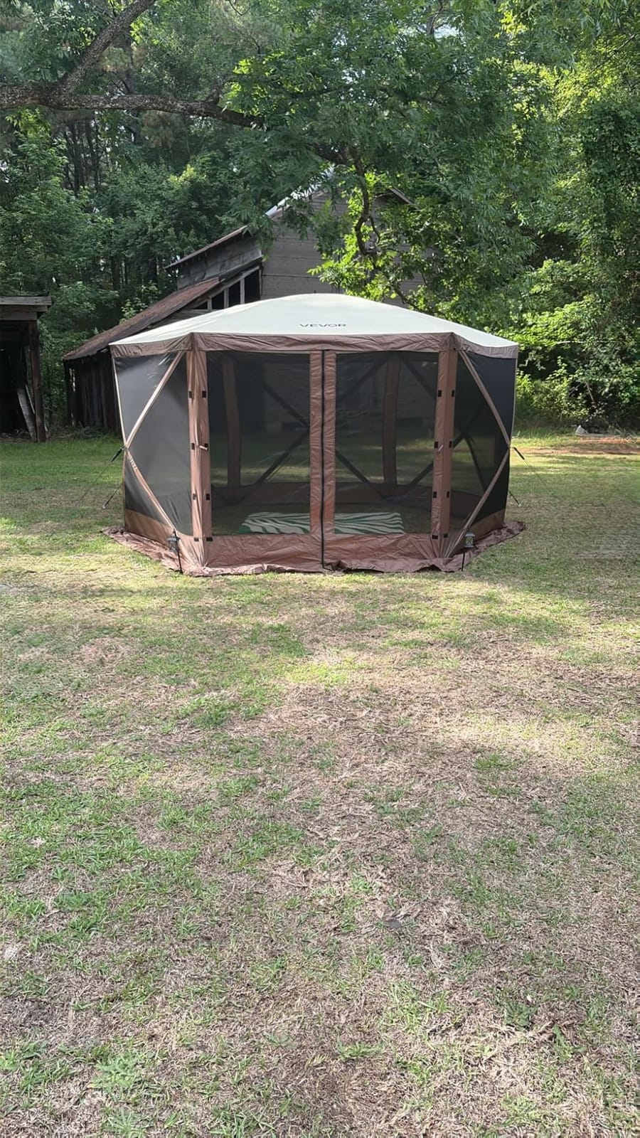 VEVOR Pop up Gazebo Screen Tent, 12 x 12 ft Large 6-Sided Camping Canopy Tent with Removable Top & Carry Bag, Quick-Set & Bite-Proof, Screen House Sun Shelter for 8-10 Persons Backyard Patio, Green customer photo 1