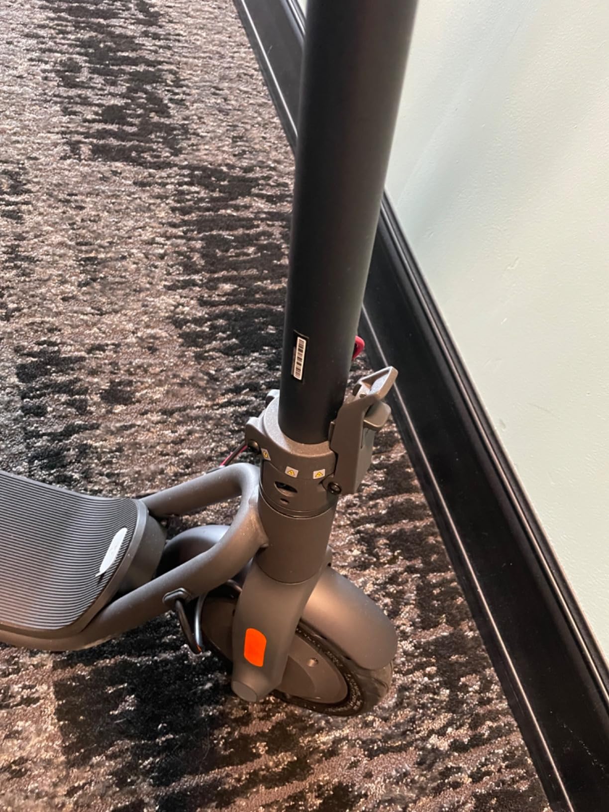 NAVEE V25/G5 Series Electric Scooter for Adults, 19 MPH &15.5-43 Miles, 600-1000W Motor, 10