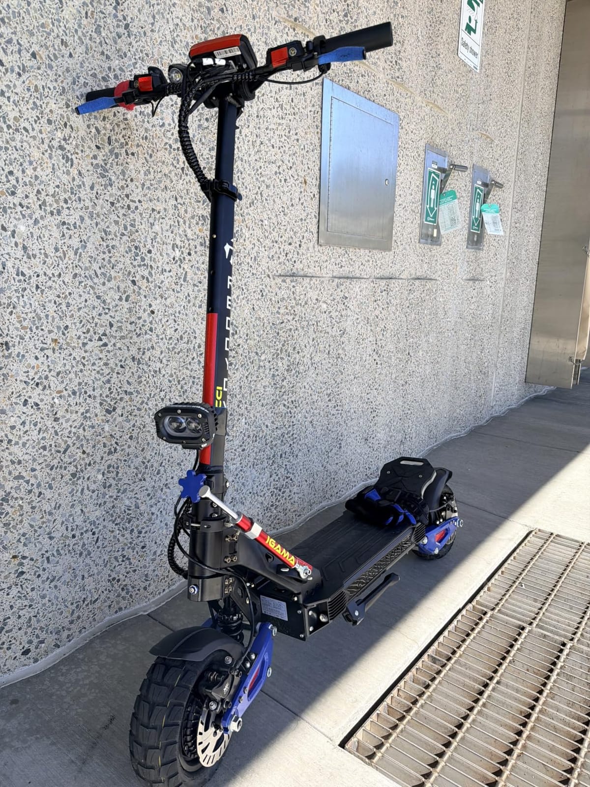 JUNLING Electric Scooter, 3600W/4000W Dual Motor, 45/50 Mph Top Speed, 50/55 Miles Max Range, 18.2AH/36AH Battery, Dual Suspension Hydraulic Braking System customer photo 1