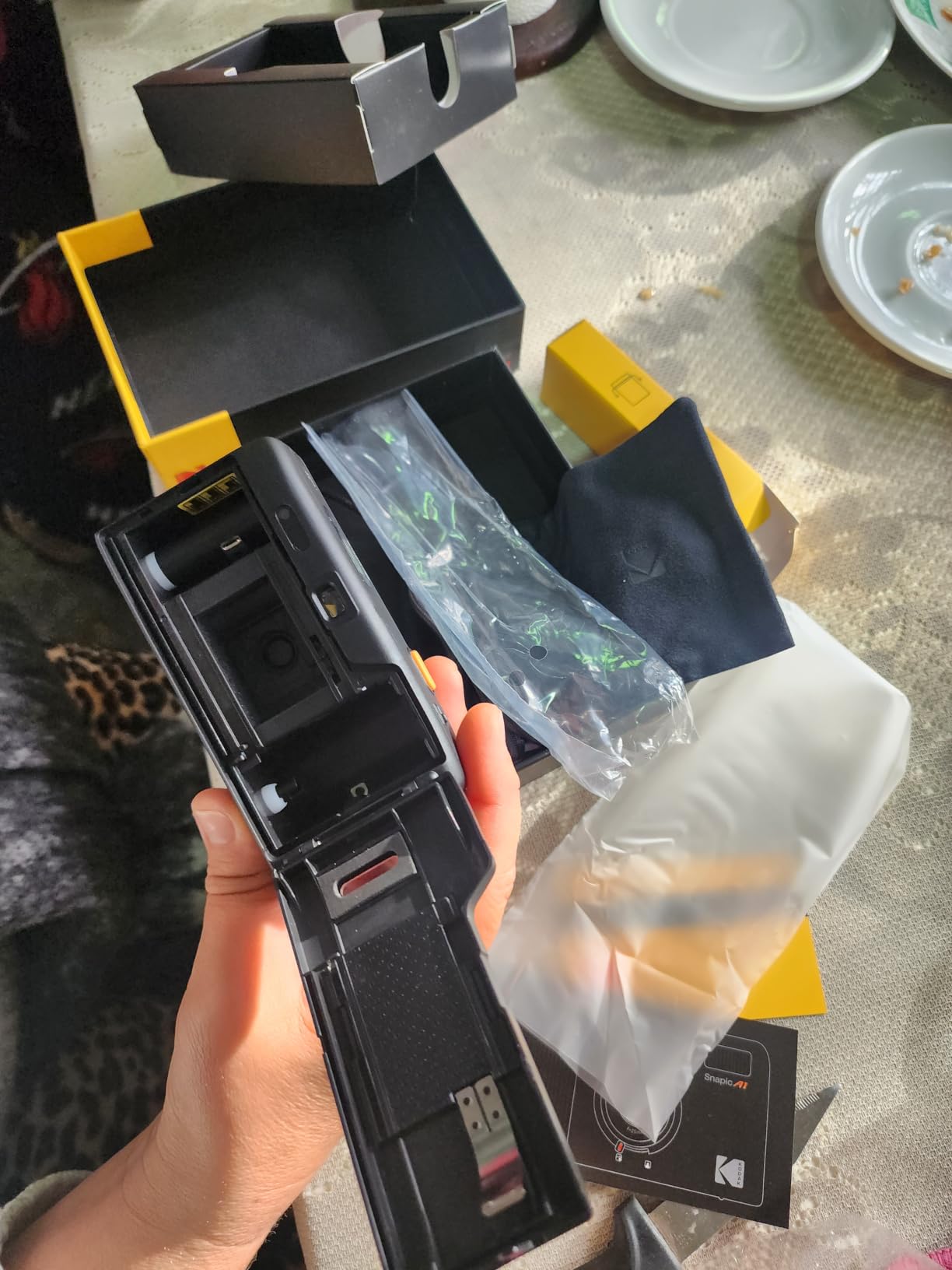 KODAK Snapic A1 35mm Film Camera 35mm, Reusable, 2-Zone Focus, Lightweight, Compact (Ivory White) Bundle with Kodak Ultramax 400/24EXP 35mm Roll Film customer photo 2