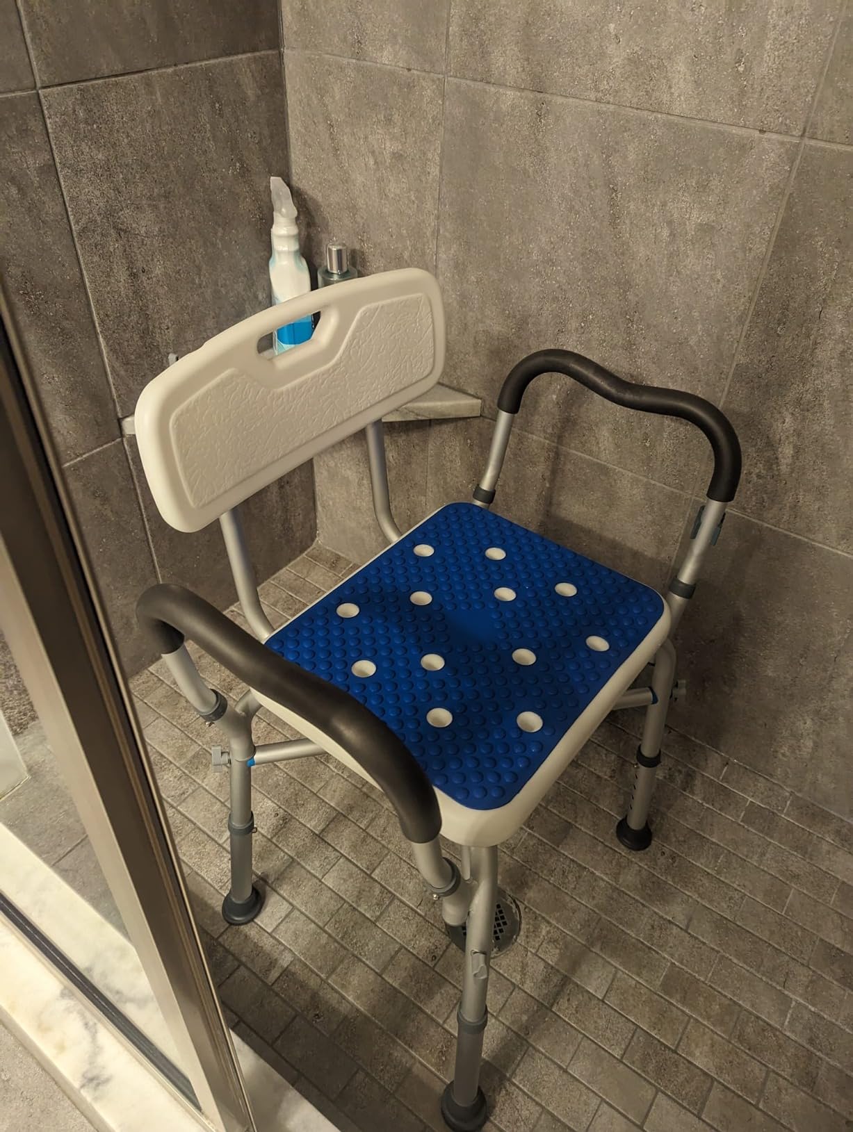 KingPavonini 360° Swivel Shower Chair for Inside Shower, 550 LB Heavy Duty customer photo 1