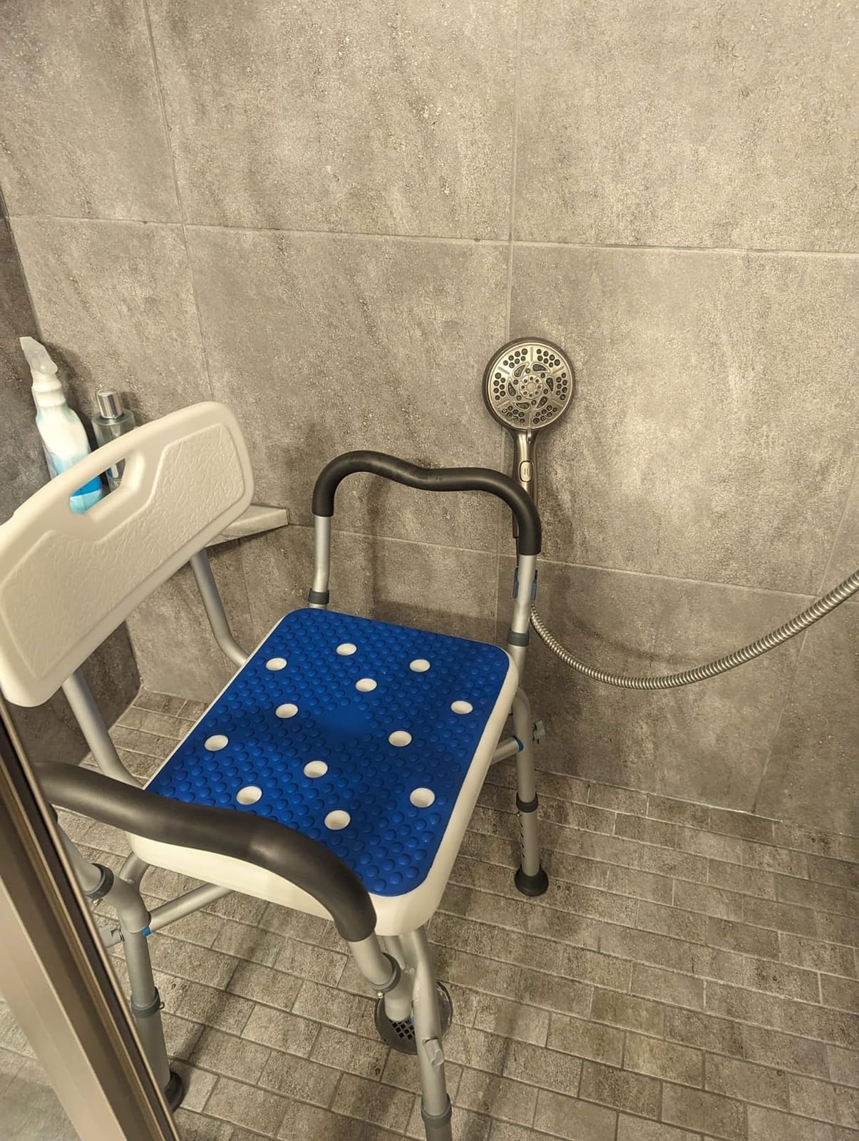 KingPavonini 360° Swivel Shower Chair for Inside Shower, 550 LB Heavy Duty customer photo 2