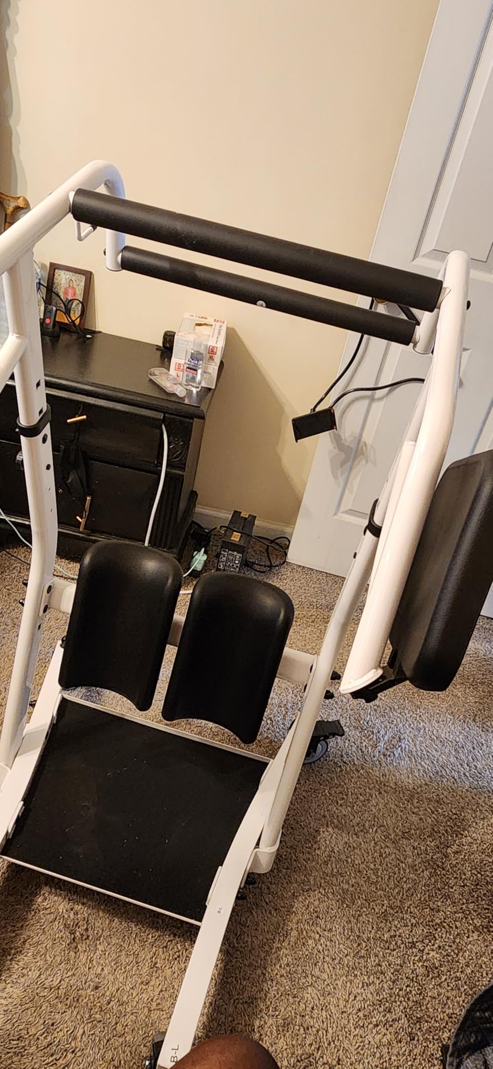 PERLECARE Sit to Stand Lift for Elderly with Safety Belt and Casters customer photo 1
