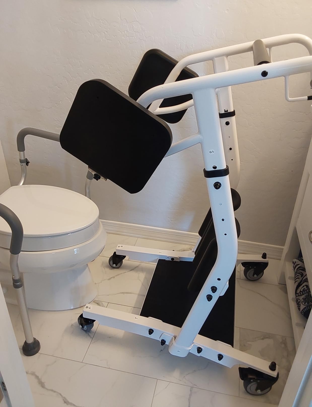 PERLECARE Sit to Stand Lift for Elderly with Safety Belt and Casters customer photo 2